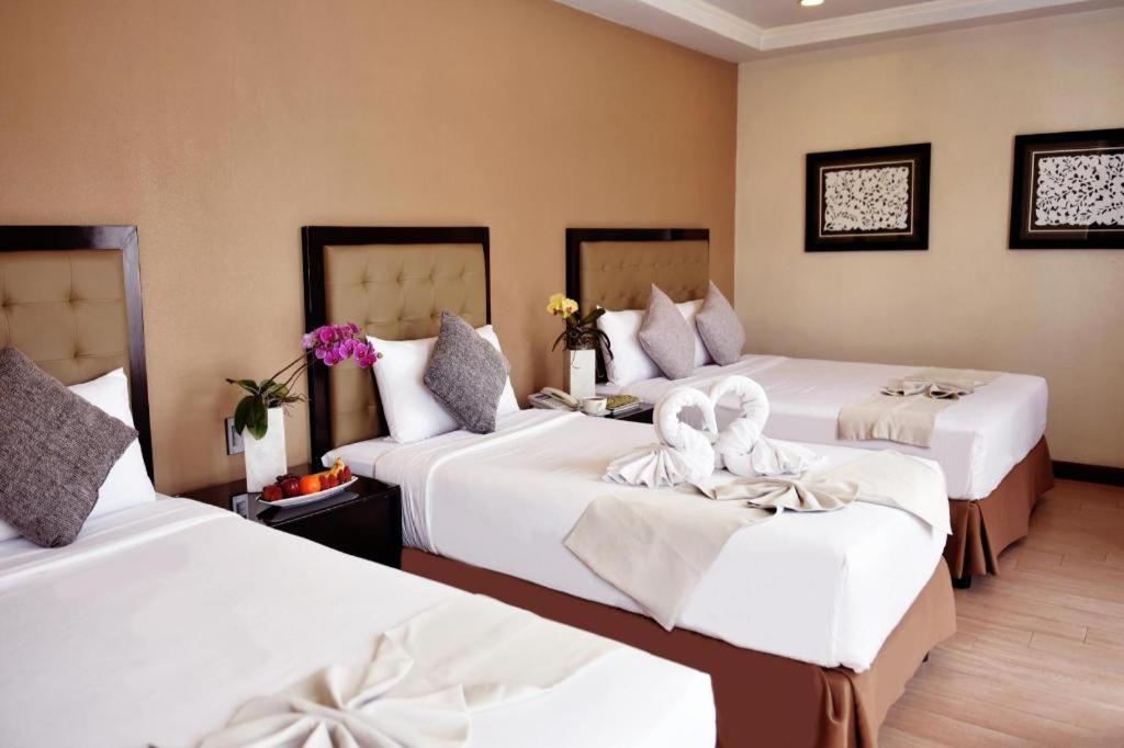 Aura One Hotel Baguio City ภายนอก รูปภาพ